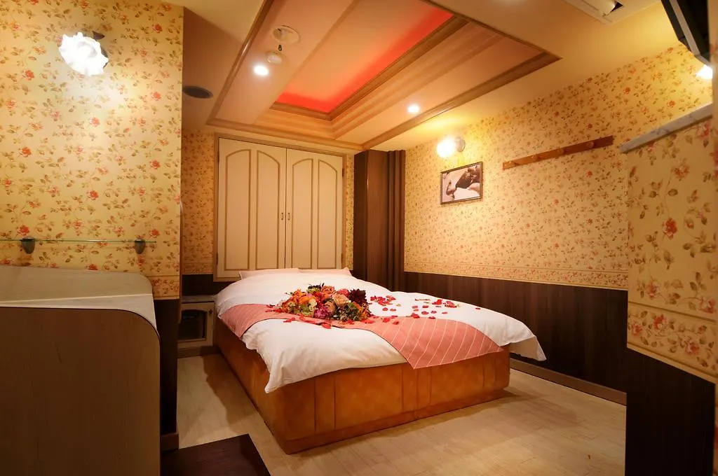 Namba Little Chapel (Adults Only) Hotel Osaka Love hotel