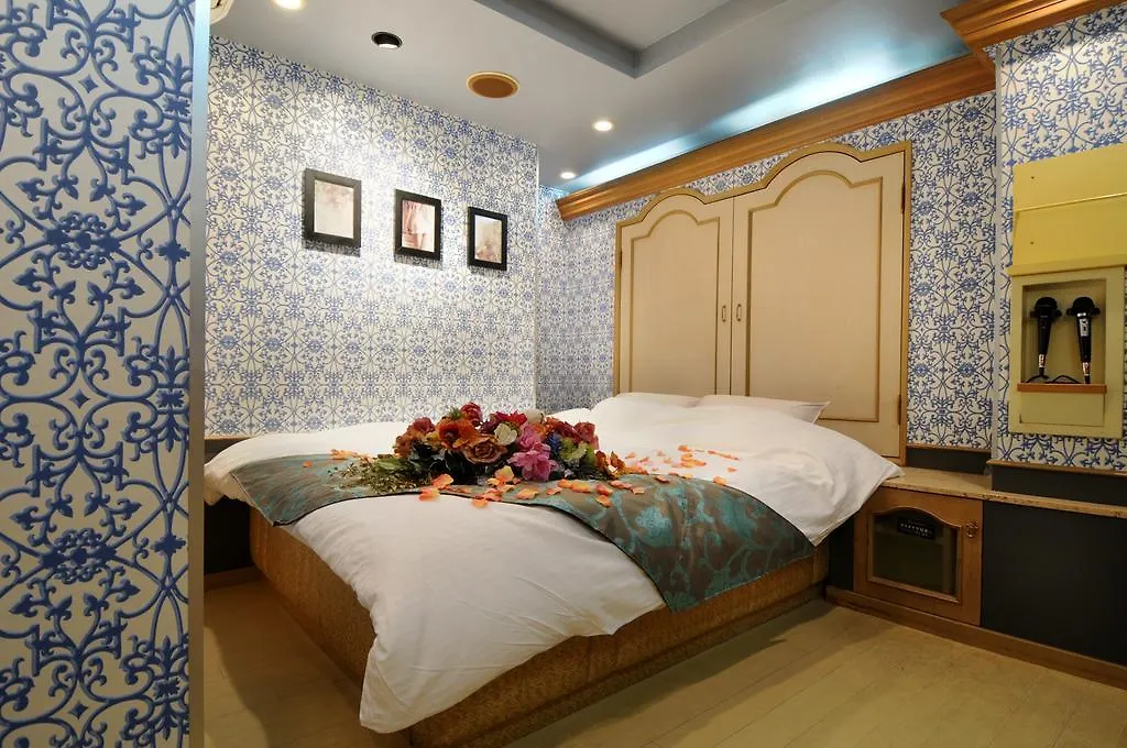 Namba Little Chapel (Adults Only) Hotel Osaka 2*,  Japan